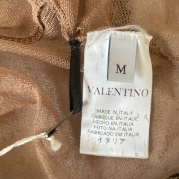 Valentino - Picture 3 of 6